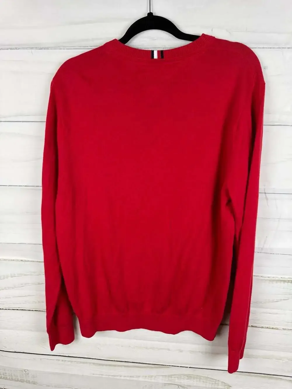 Tommy Hilfiger Men's Red V-Neck Sweater Size Large